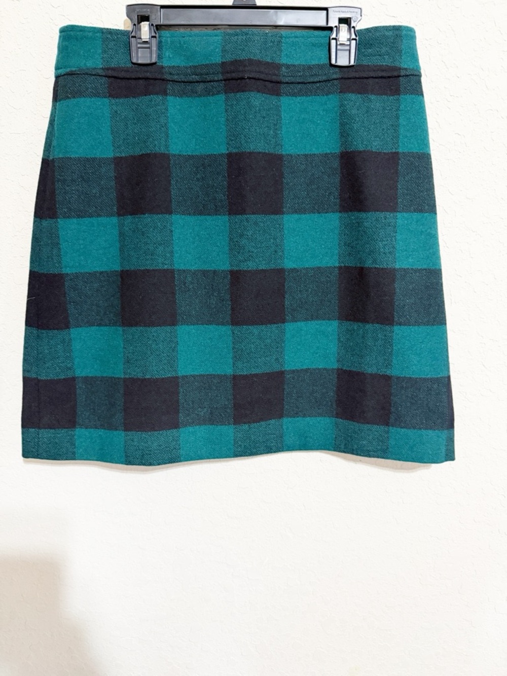 J. Crew NWT tartan green and black wool skirt size 8